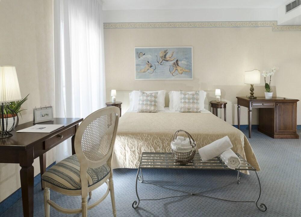 Hotel Apollo Riccione Buitenkant foto