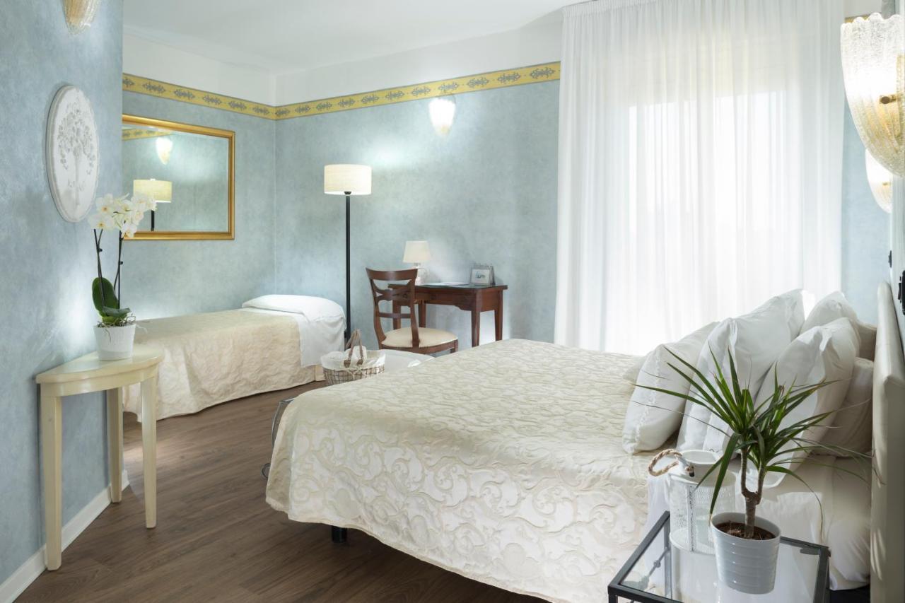 Hotel Apollo Riccione Buitenkant foto