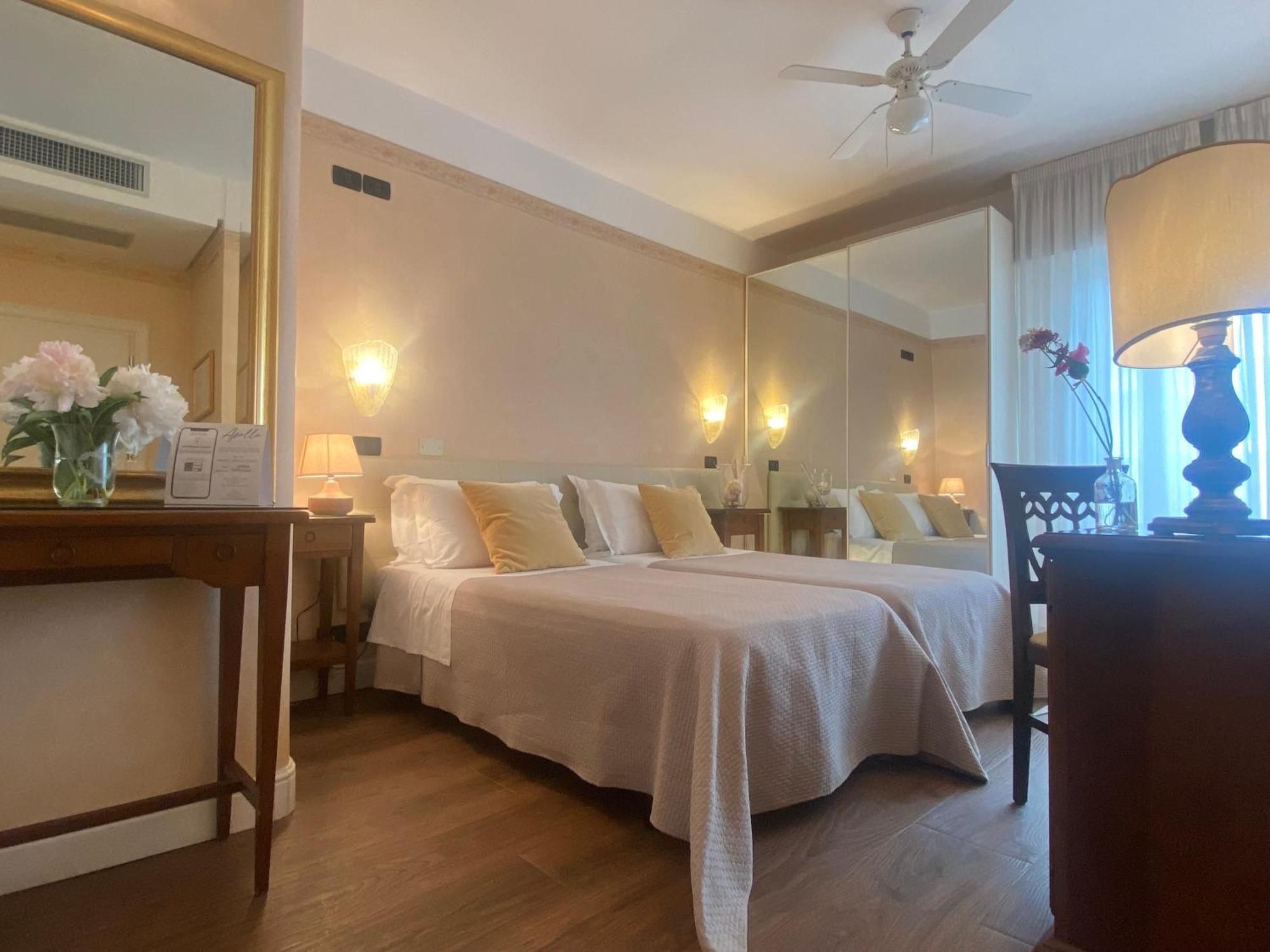 Hotel Apollo Riccione Buitenkant foto